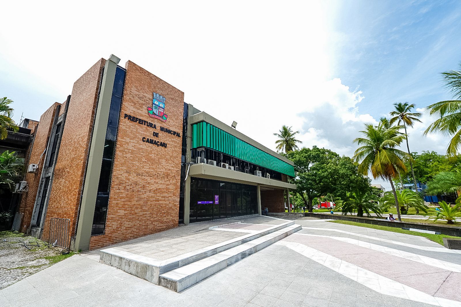 Prefeitura de Camaçari envia projeto com reajuste para gestores e diretores escolares