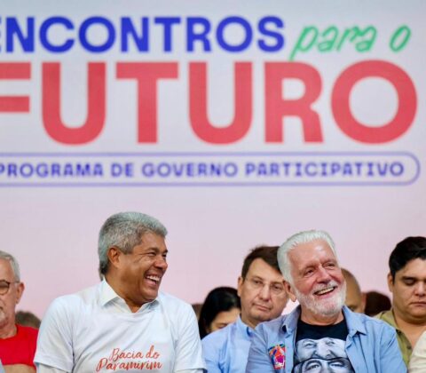Imagem do post “É preciso pisar onde o povo pisa”: Wagner defende política que ouve todos os territórios da Bahia