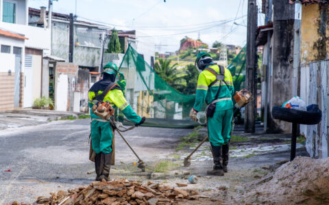 Imagem do post Prefeitura intensifica serviços públicos na região dos Phocs em Camaçari