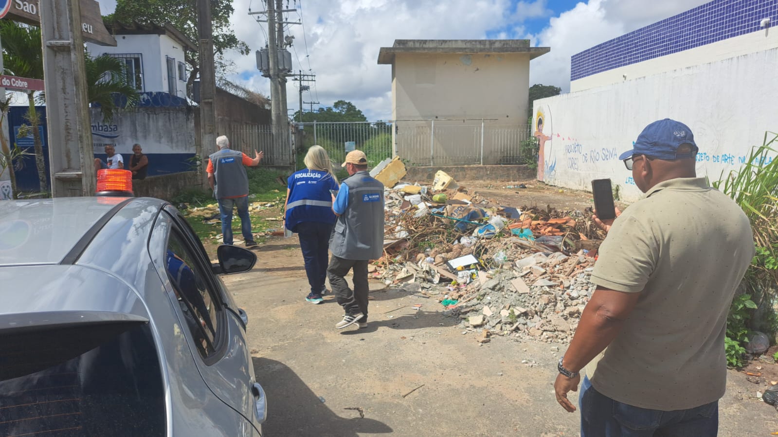 Limpurb apreende veículo por descarte irregular em Salvador; mais de 80 casos já foram autuados em 2026