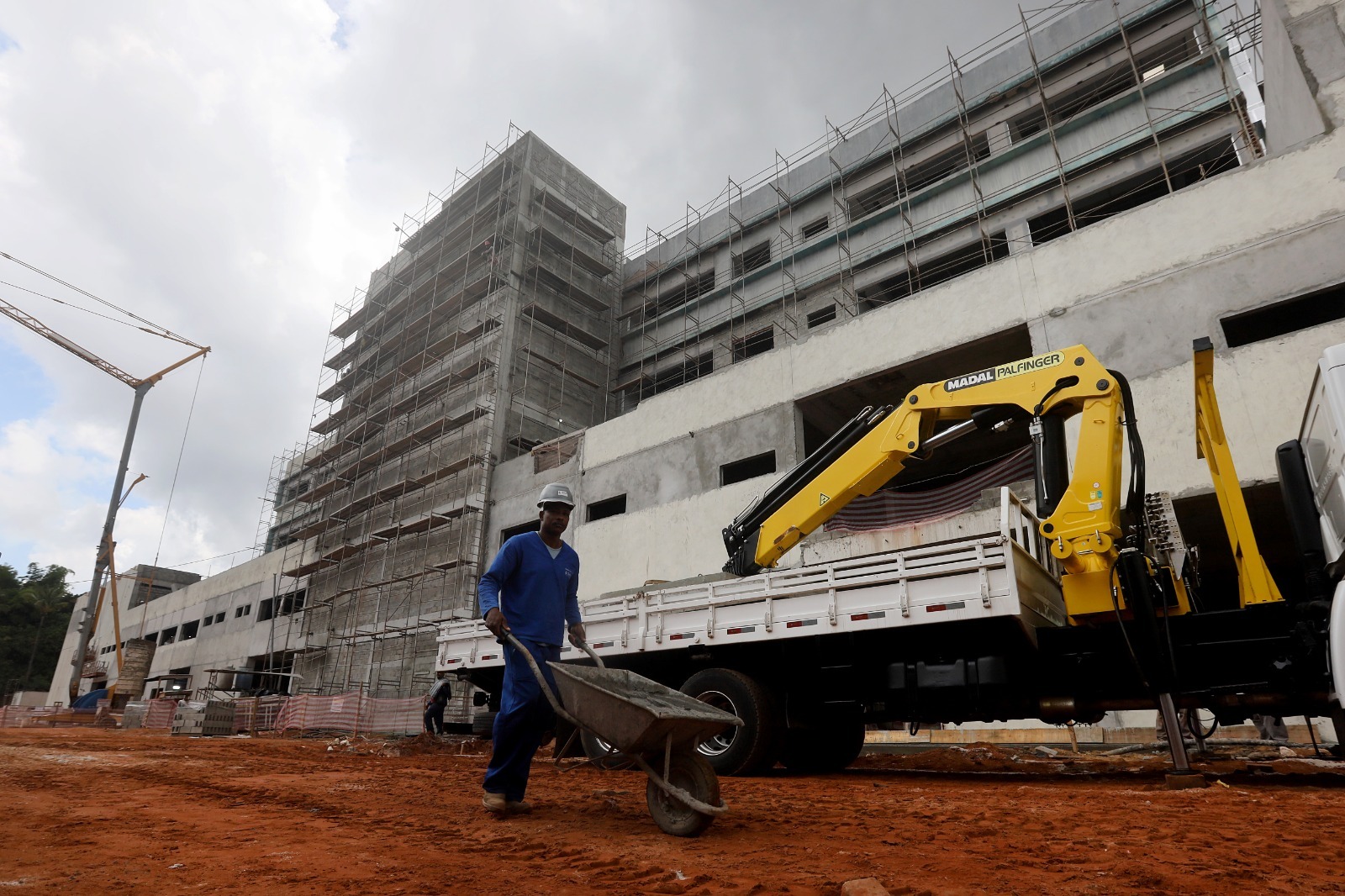 Bahia dispara na geração de empregos e abre mais de 8 mil vagas formais em abril