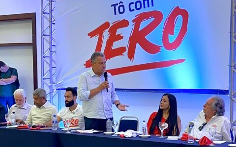 Imagem do post Rui Costa reage a fala de ACM Neto e diz que prefeitos do interior merecem respeito