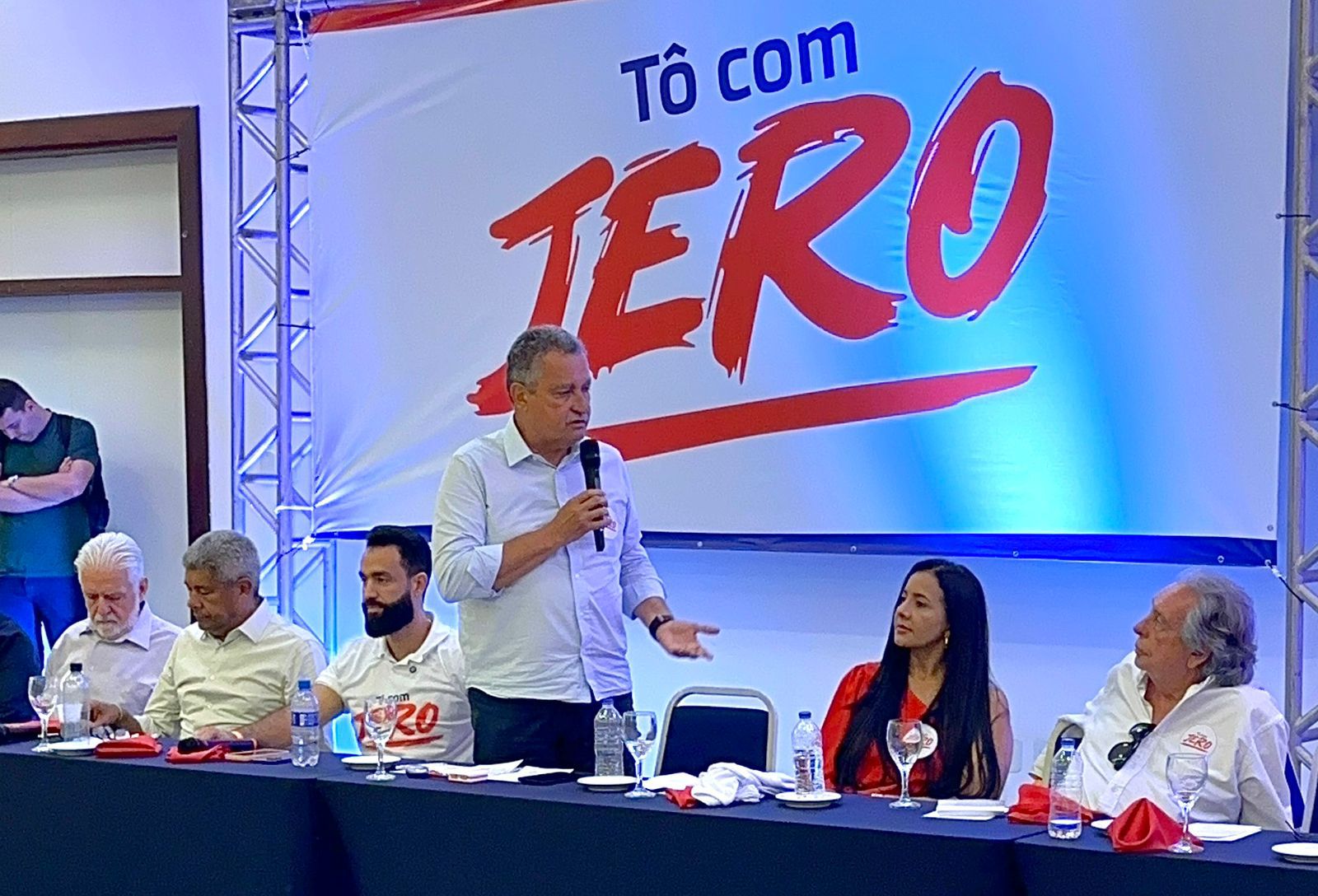 Rui Costa reage a fala de ACM Neto e diz que prefeitos do interior merecem respeito