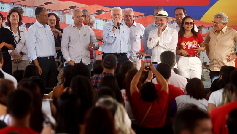 Jaques Wagner orienta eleitores a usarem comparação entre gestões como critério de voto