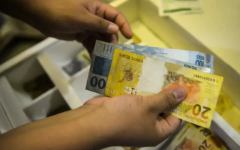 Imagem do post INSS libera nova rodada do 13º nesta segunda; veja quem recebe primeiro