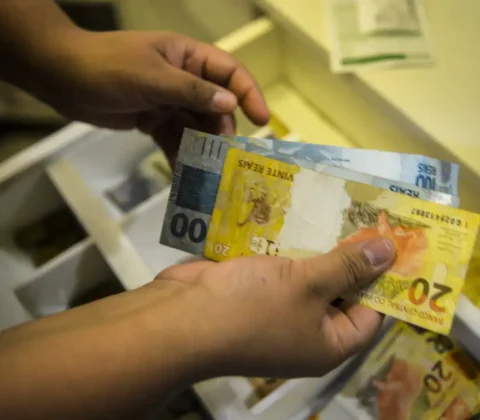 Imagem do post INSS libera nova rodada do 13º nesta segunda; veja quem recebe primeiro