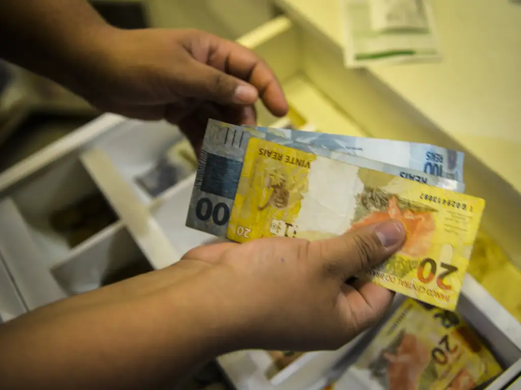 INSS libera nova rodada do 13º nesta segunda; veja quem recebe primeiro