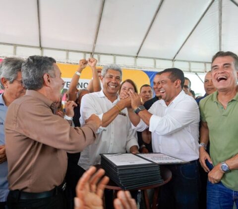 Imagem do post Mais um! Prefeito de Maragogipe rompe com ACM Neto e declara apoio à reeleição de Jerônimo Rodrigues