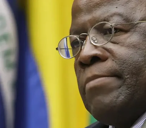 Imagem do post Joaquim Barbosa lança candidatura a presidente