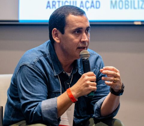 Imagem do post ‘Tariflávio’: Secretário do PT culpa Flávio Bolsonaro por novas tarifas dos EUA ao Brasil