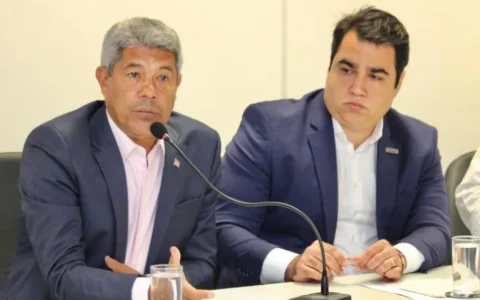 Imagem do post Jerônimo descarta afastar secretário após citação em operação da PF: “não há julgamento”