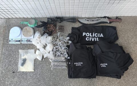 Imagem do post Casal ligado ao BDM é preso com drogas, munições e camisas da Polícia Civil