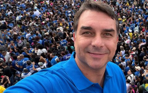 Imagem do post Flávio faz suspense sobre vice e revela preferência por mulher na chapa presidencial