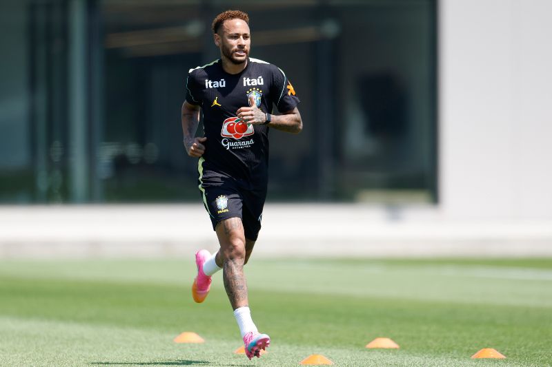 Neymar não viajará com a delegação brasileira para jogo contra o Haiti