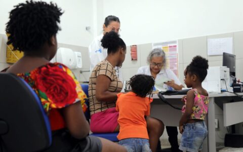 Imagem do post Bolsa Família: famílias têm até o fim de junho para evitar cancelamento do benefício em Salvador
