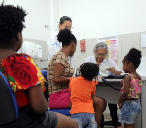 Imagem do post Bolsa Família: famílias têm até o fim de junho para evitar cancelamento do benefício em Salvador