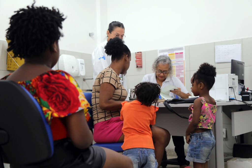 Bolsa Família: famílias têm até o fim de junho para evitar cancelamento do benefício em Salvador