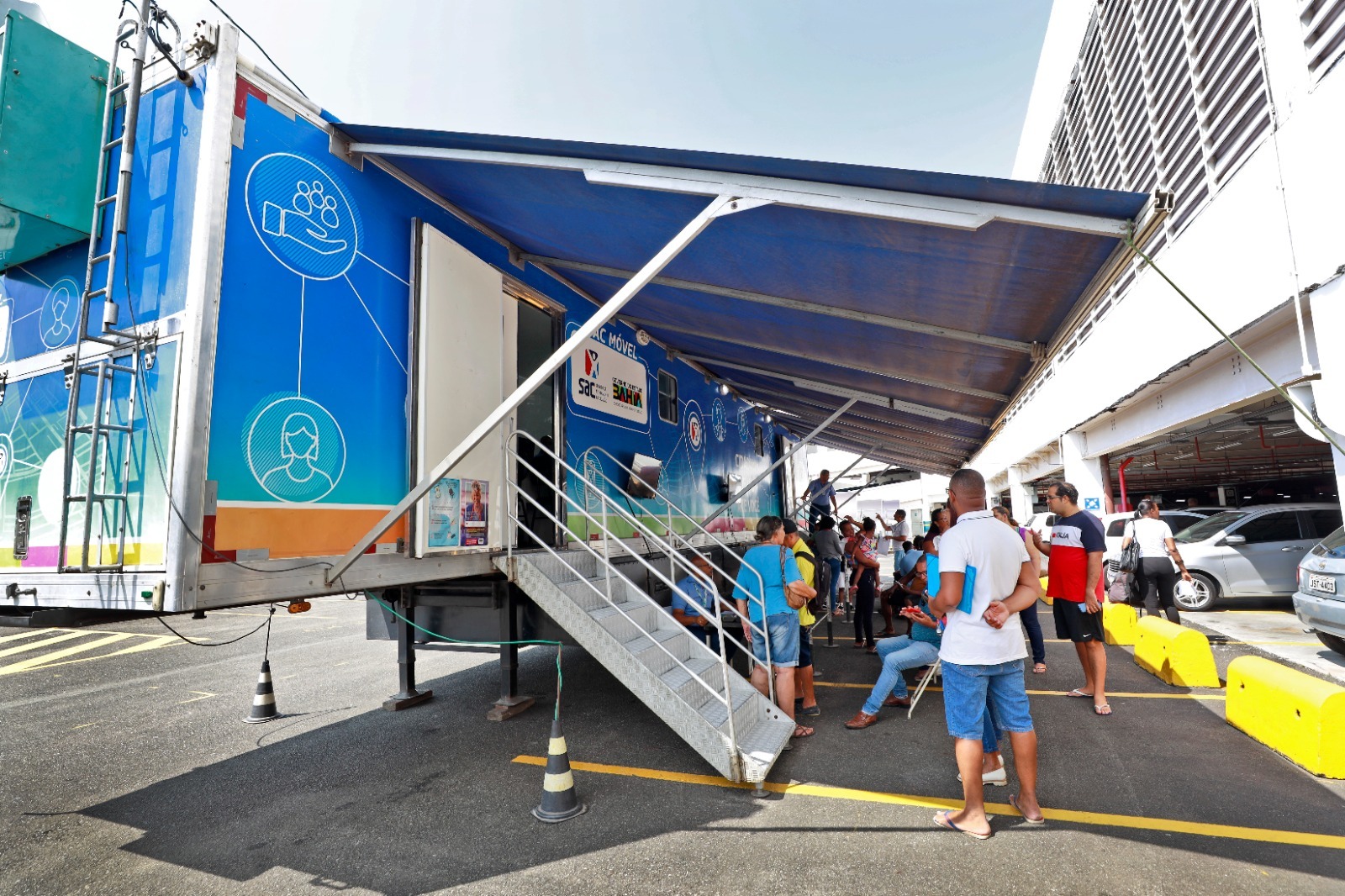 SAC Móvel inicia atendimento no Boulevard Shopping Camaçari com foco na emissão da nova CIN