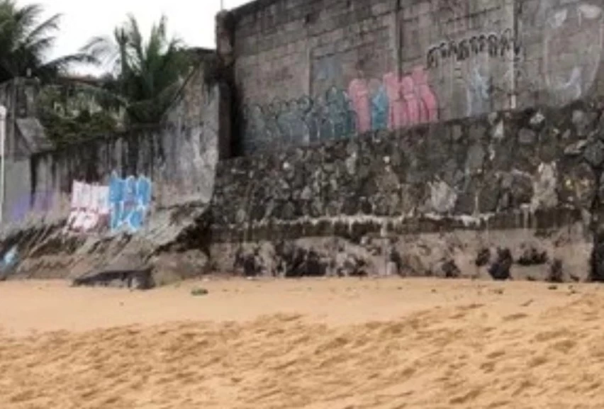 Mulher é encontrada morta na faixa de areia da Praia de Boa Viagem