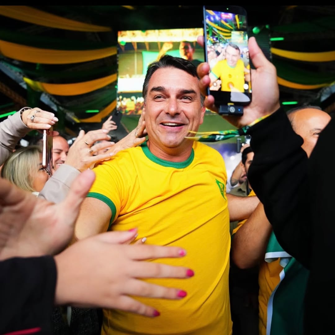 PL bate o martelo e define data para lançar Flávio Bolsonaro à Presidência
