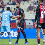 Vitória está a um empate do título: veja onde assistir à final contra o Fortaleza e as escalações
