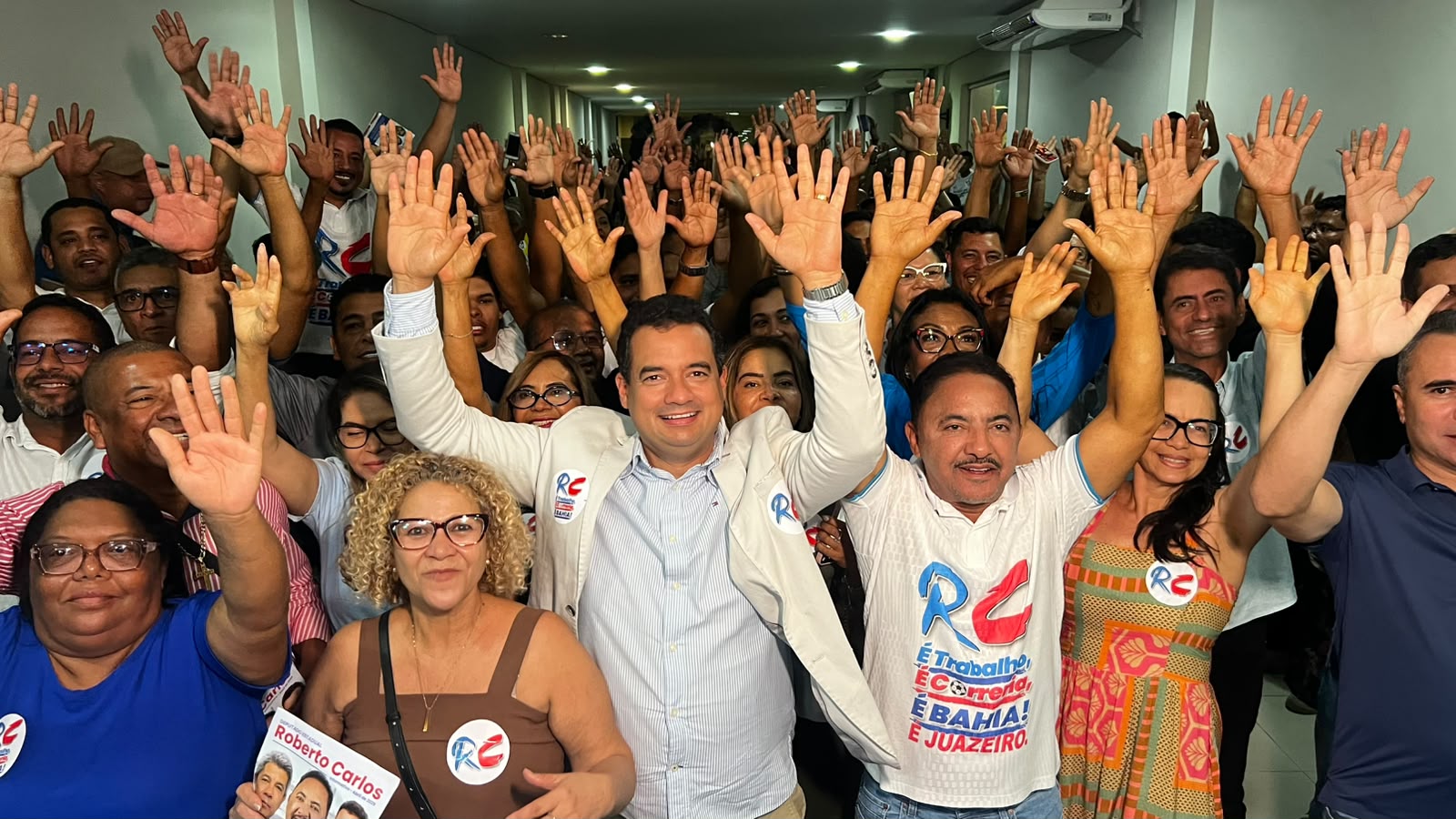 APLB lotada: Roberto Carlos reúne lideranças e faz grande ato político em Juazeiro
