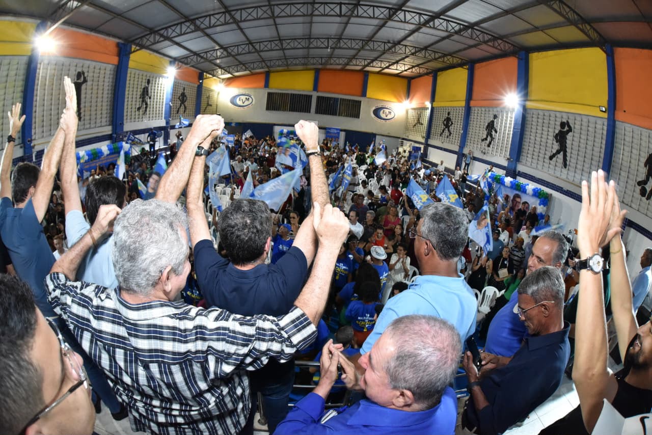 ACM Neto promete construir novo hospital regional em Feira de Santana e mira fila da regulação