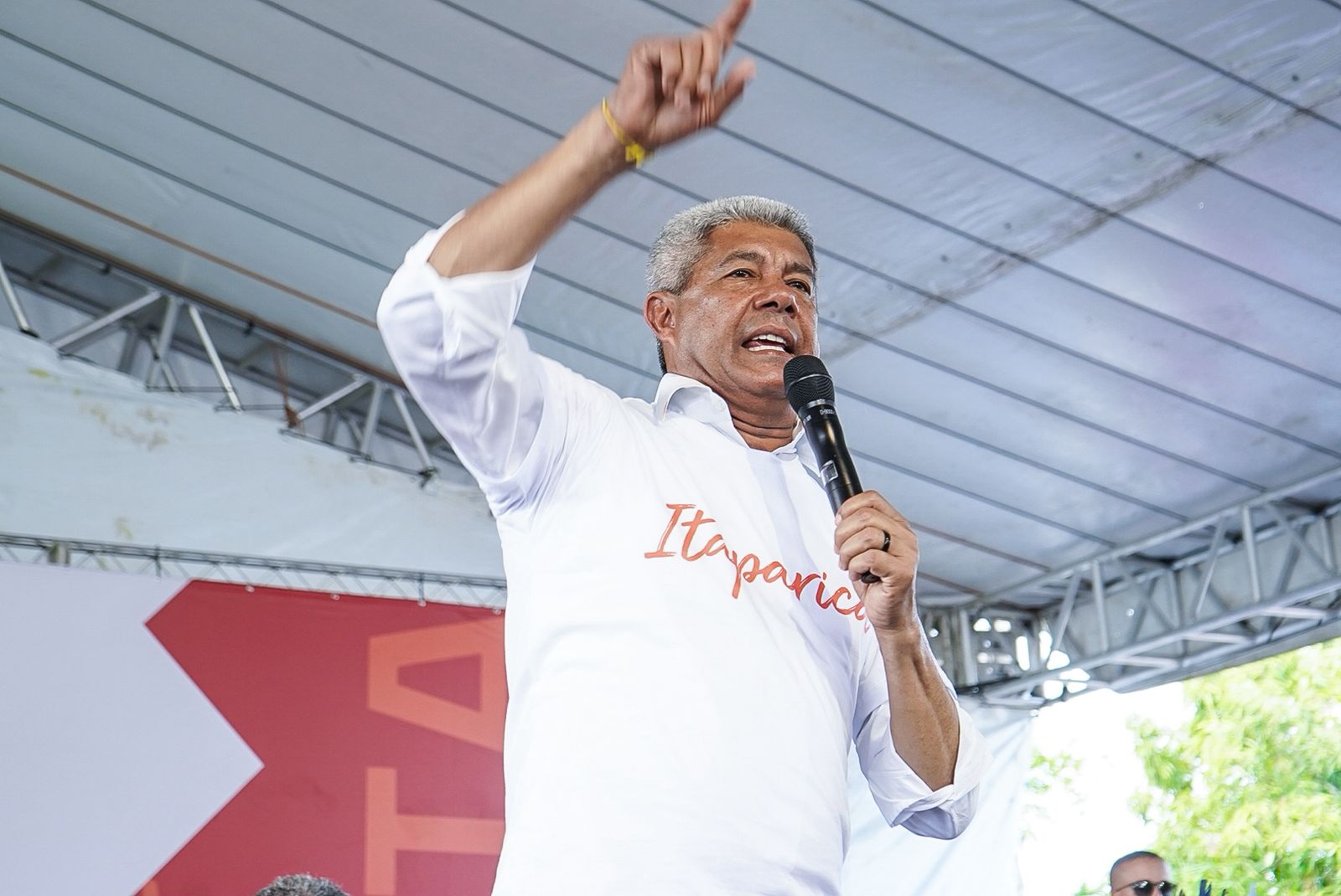 Jerônimo abre as portas para prefeitos da oposição e dispara contra ACM Neto: “A gente aceita”