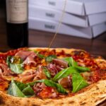 Novo lançamento da Toutz Pizza aposta na combinação entre elegância e sabor marcante