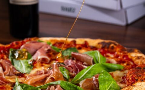 Imagem do post Novo lançamento da Toutz Pizza aposta na combinação entre elegância e sabor marcante