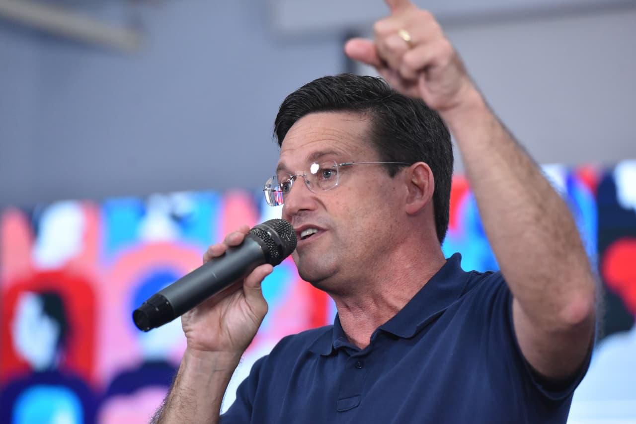 João Roma faz críticas à carga tributária e cobra mais planejamento para a Bahia