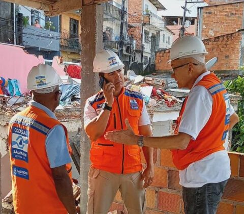 Imagem do post Desabamento em Pirajá mobiliza força-tarefa da Prefeitura; criança fica ferida após queda de estrutura