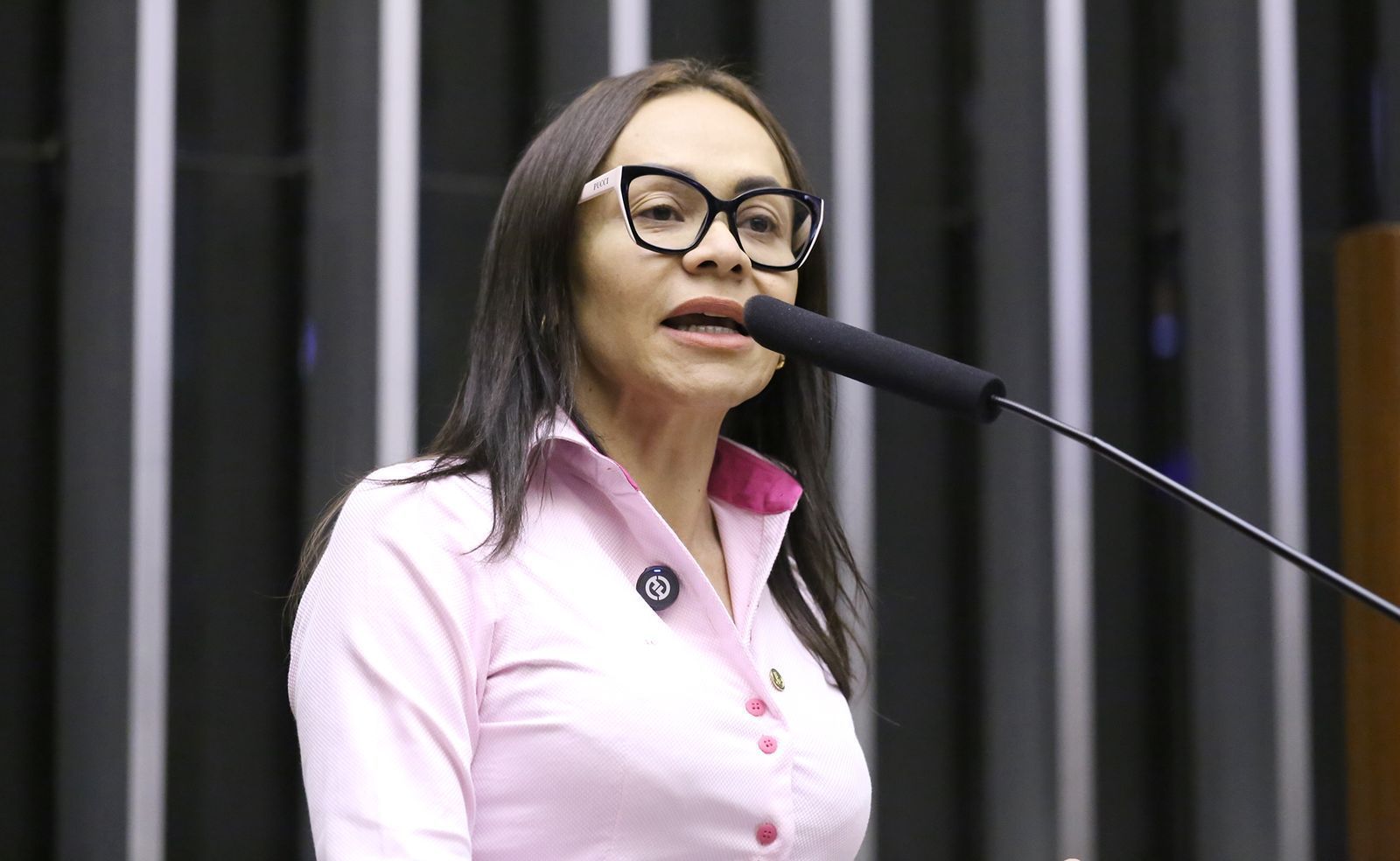 Ivoneide apresenta propostas voltadas a autistas, cuidadores e mulheres