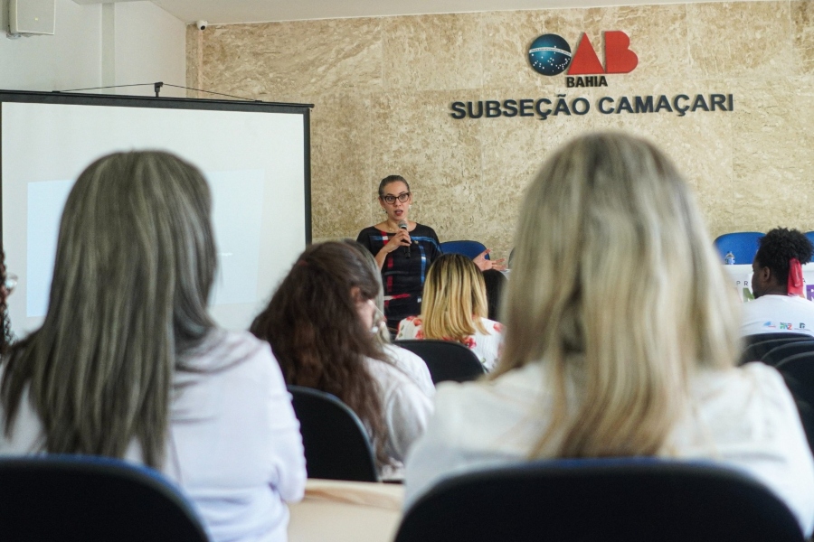 Fórum debate estratégias intersetoriais e empossa nova comissão de combate ao trabalho infantil em Camaçari