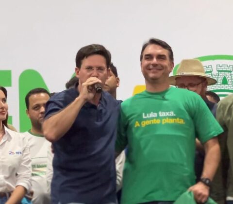 Imagem do post Ao lado de Flávio Bolsonaro, João Roma aposta na Bahia como peça-chave da mudança política no Brasil