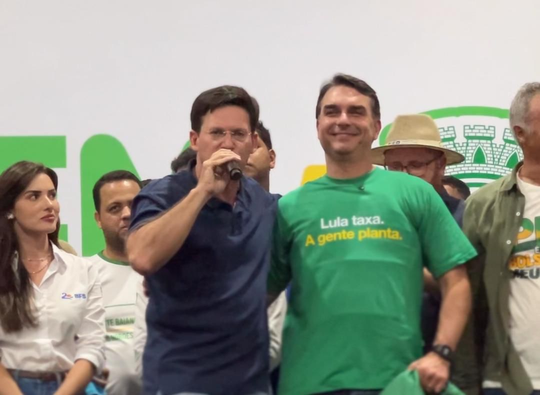 Ao lado de Flávio Bolsonaro, João Roma aposta na Bahia como peça-chave da mudança política no Brasil