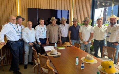 Imagem do post Comissões da ALBA debatem infraestrutura, competitividade e segurança jurídica na Bahia Farm Show 2026