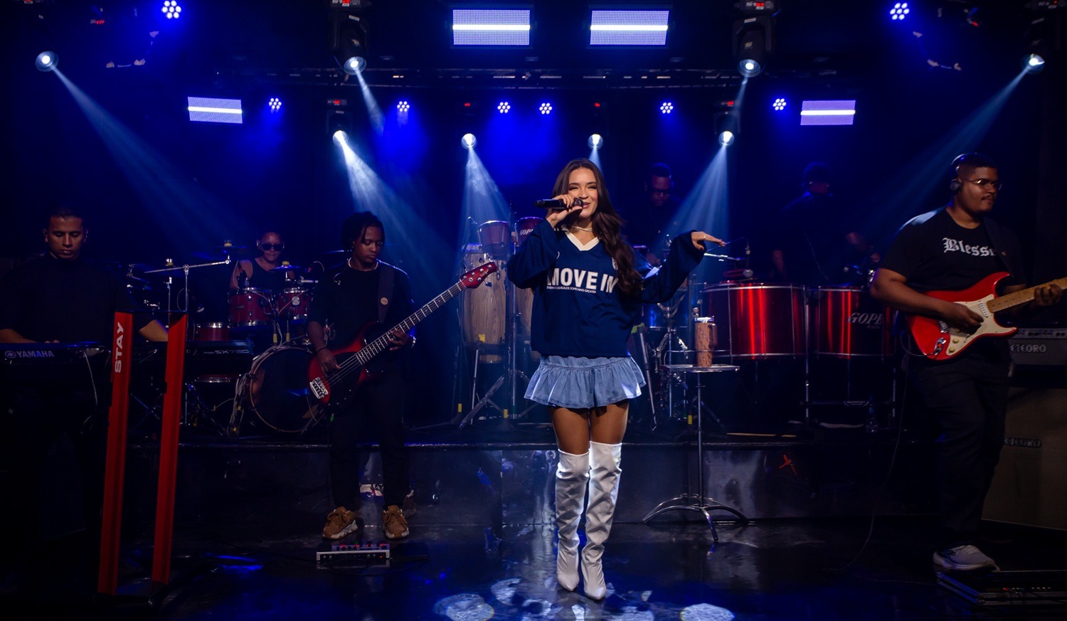 Alice Moraes celebra clássicos da música brasileira em faixa de seu novo audiovisual