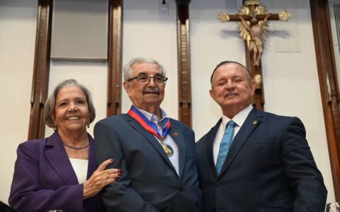 Imagem do post Ivana Bastos celebra a trajetória de Florisvaldo Mattos, homenageado com a comenda 2 de Julho