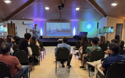 Imagem do post Qualificação do turismo de avistamento de baleias-jubarte acontece no litoral baiano