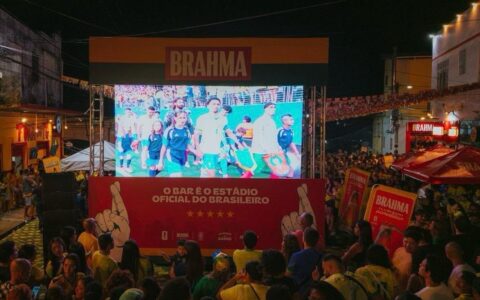 Imagem do post Rua Nº1 transforma bares em estádios para torcedores em Salvador durante a Copa do Mundo