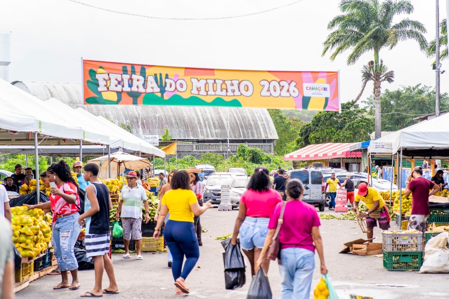Feira do Milho tem início no Centro Comercial de Camaçari com foco no fortalecimento do comércio junino