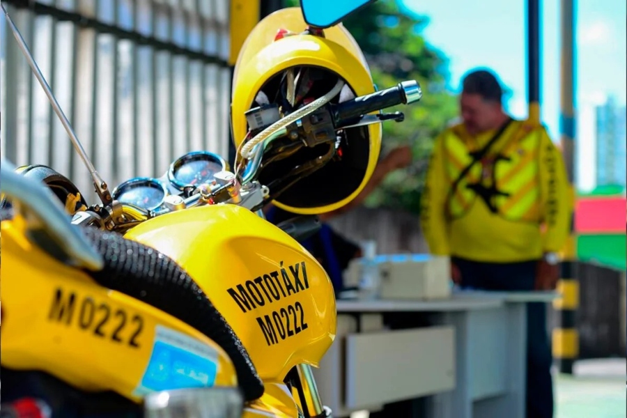 Salvador cria tabela referencial de preços para o serviço de mototáxi