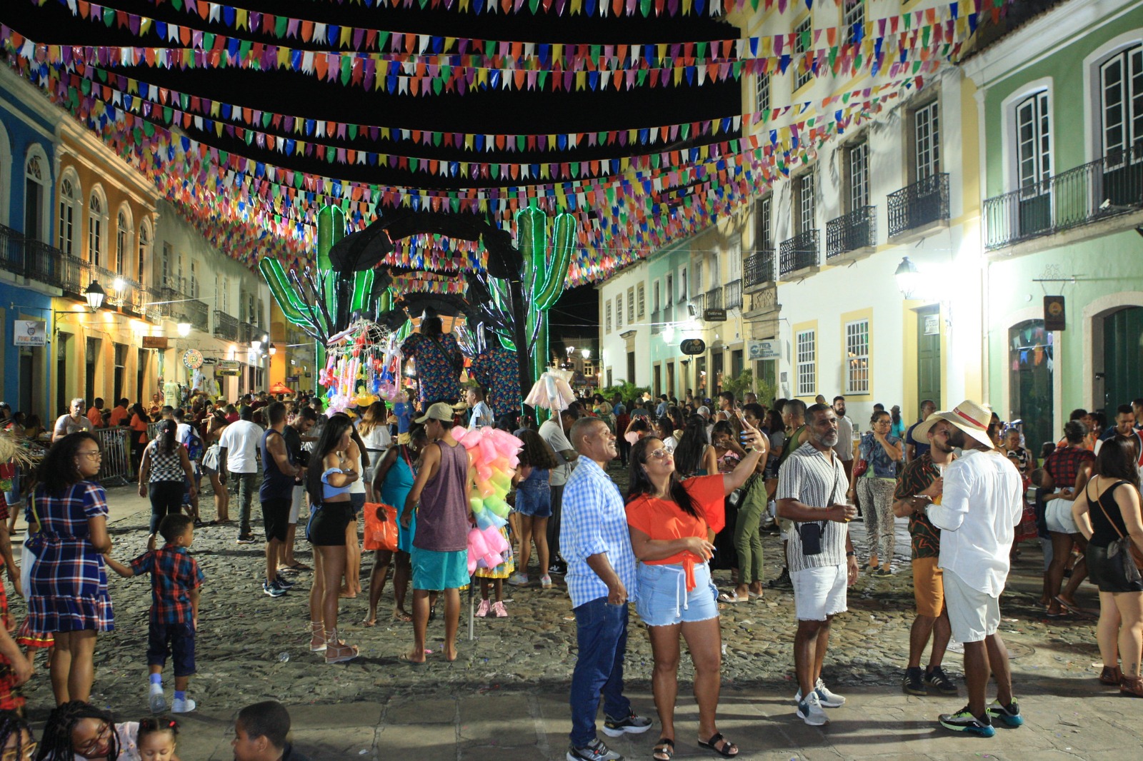 Vai curtir o São João em Salvador? Veja programação deste sábado no Pelourinho, Paripe e Itapuã