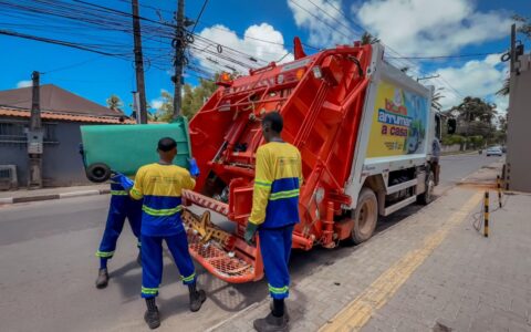 Imagem do post Greve dos garis muda coleta de lixo em Lauro de Freitas