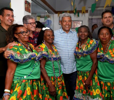 Imagem do post Jerônimo Rodrigues visita Senhor do Bonfim e Jaguarari e destaca investimento de R$ 146 milhões no São João