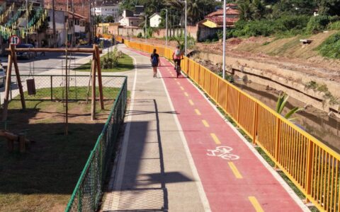 Imagem do post Jerônimo entrega nova etapa do Canal Mangabeira e leva fim dos alagamentos ao Bairro da Paz e Itapuã