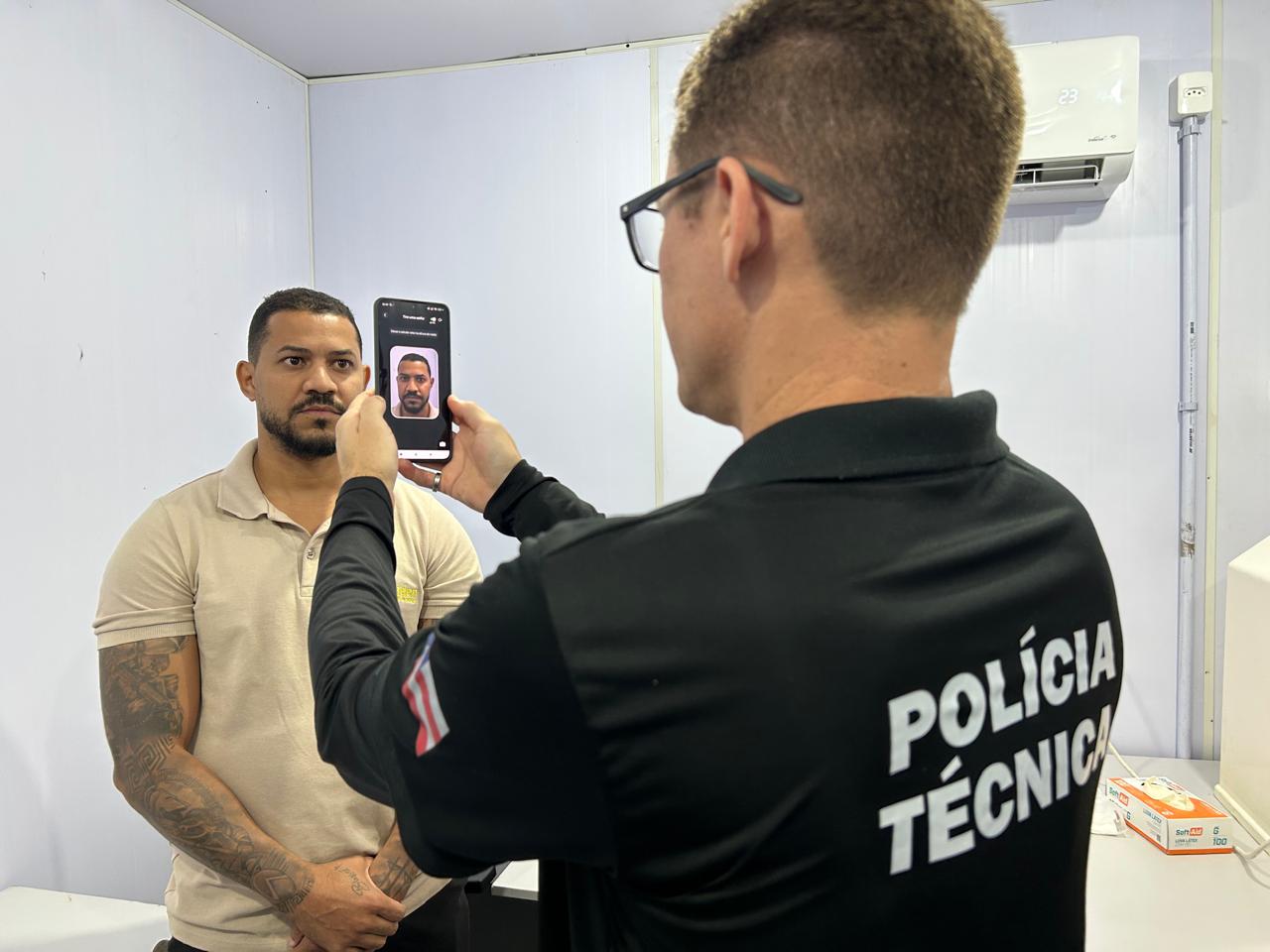 DPT usa biometria móvel para identificar pessoas no São João de Jequié