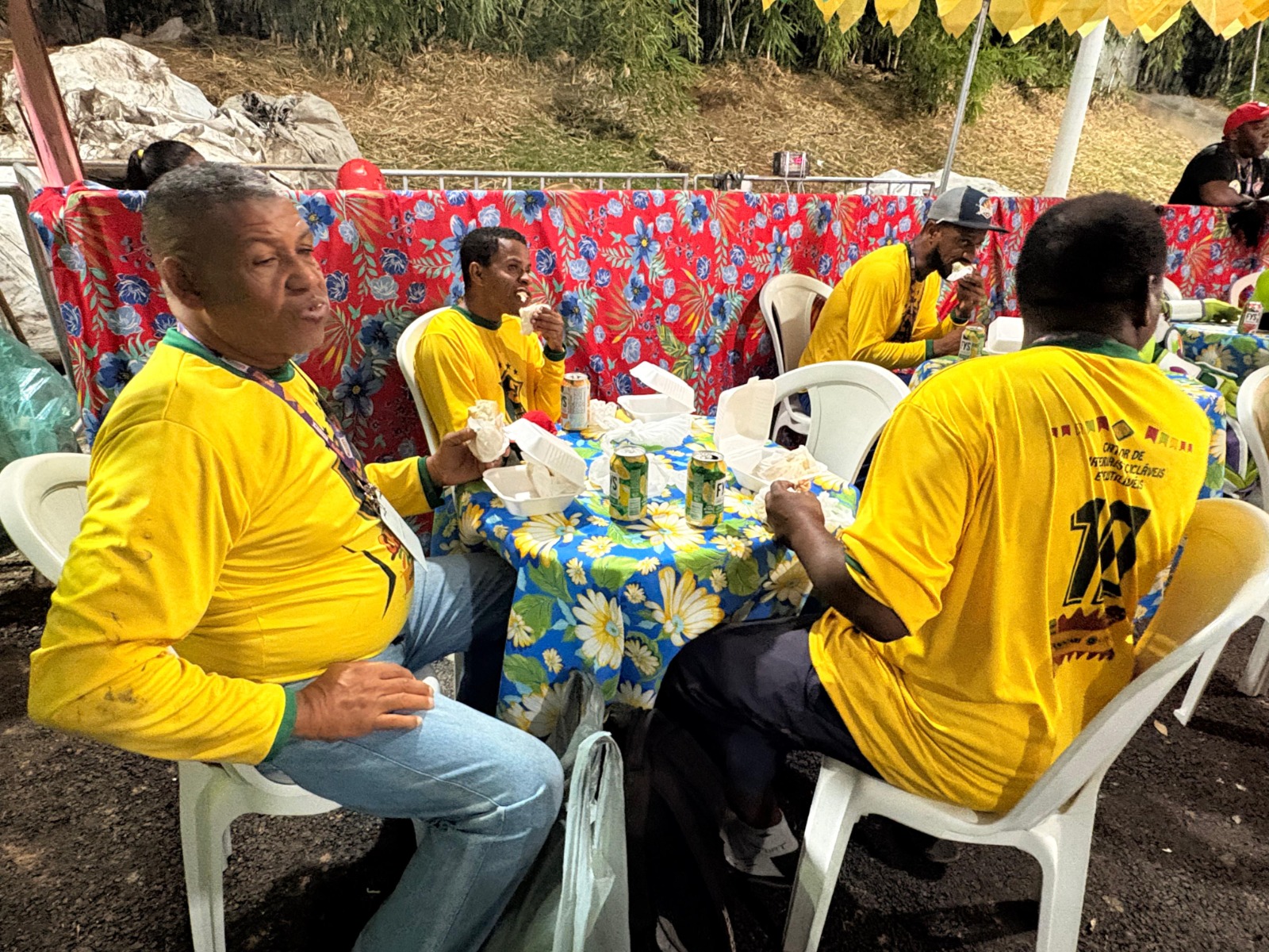 Catadores ganham alimentação reforçada no Camaforró