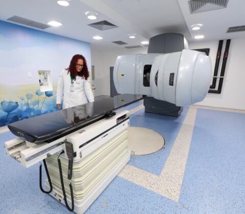 Imagem do post Jerônimo Rodrigues inaugura radioterapia do Hospital do Oeste e anuncia ampliação de R$ 62 milhões em Barreiras